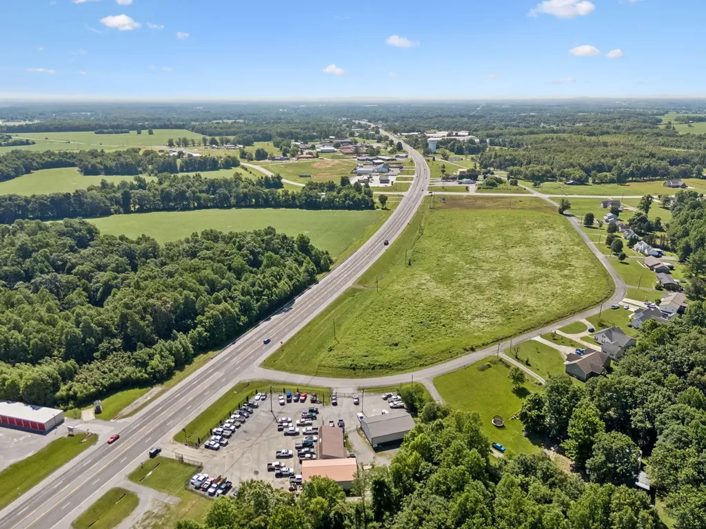3205 Nashville Highway Smithville TN 37166