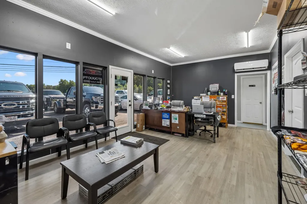 3205 Nashville Highway Smithville TN 37166