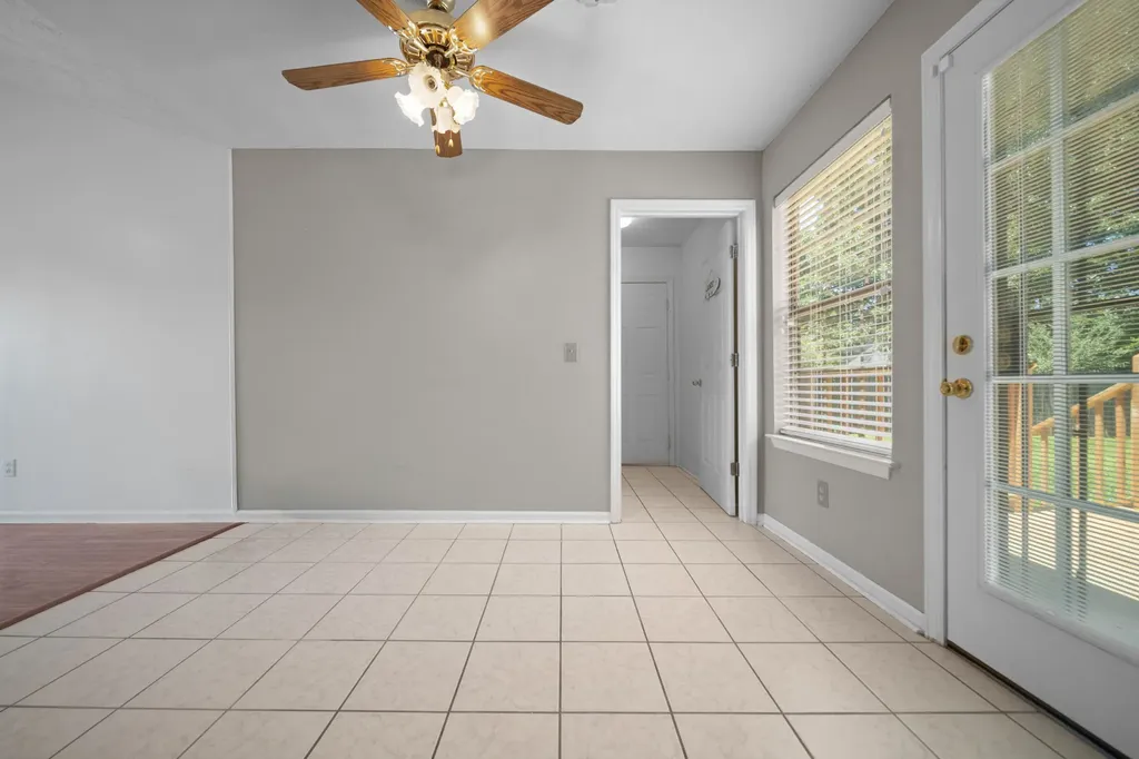 304 Riverwood Court La Vergne TN 37086