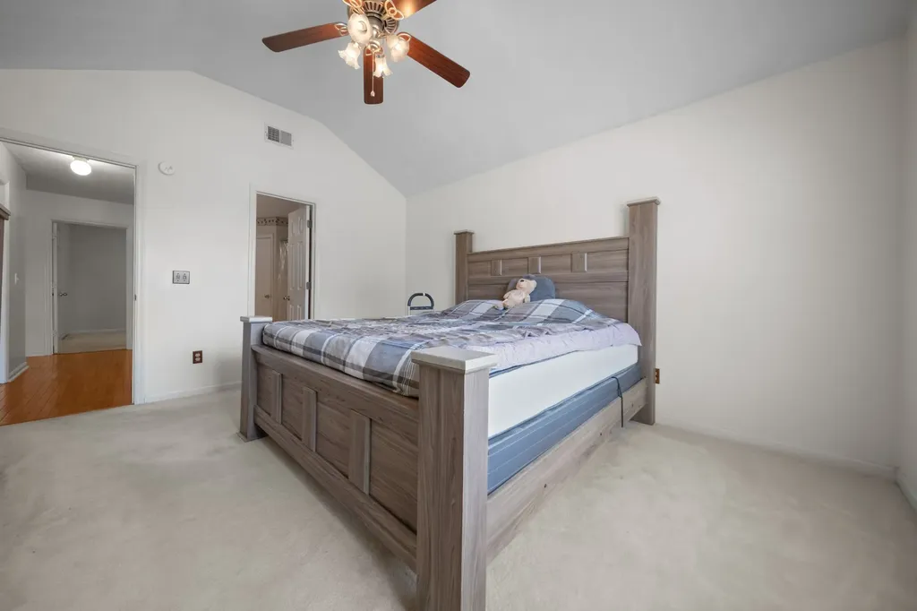 304 Riverwood Court La Vergne TN 37086