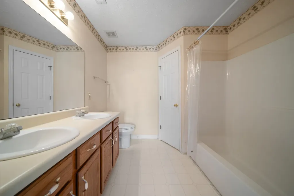 304 Riverwood Court La Vergne TN 37086
