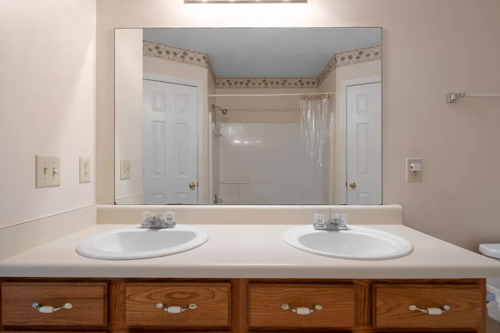 304 Riverwood Court La Vergne TN 37086
