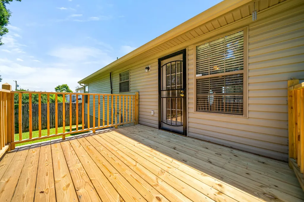 304 Riverwood Court La Vergne TN 37086