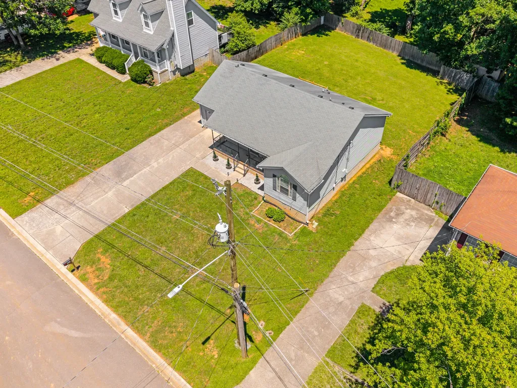 304 Riverwood Court La Vergne TN 37086