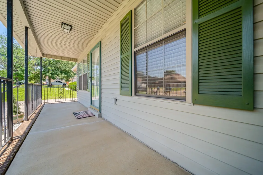 304 Riverwood Court La Vergne TN 37086