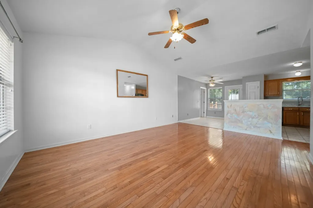 304 Riverwood Court La Vergne TN 37086
