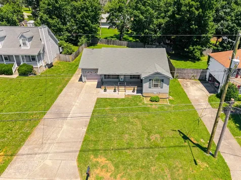 304 Riverwood Court La Vergne TN 37086