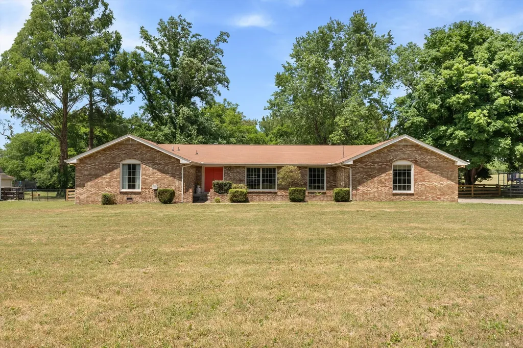 625 Hidden Acres Drive Madison TN 37115