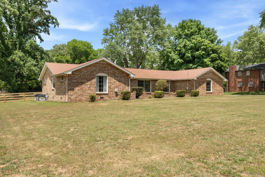 625 Hidden Acres Drive Madison TN 37115