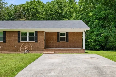 555 E Garden Farm Road Rossville GA 30741
