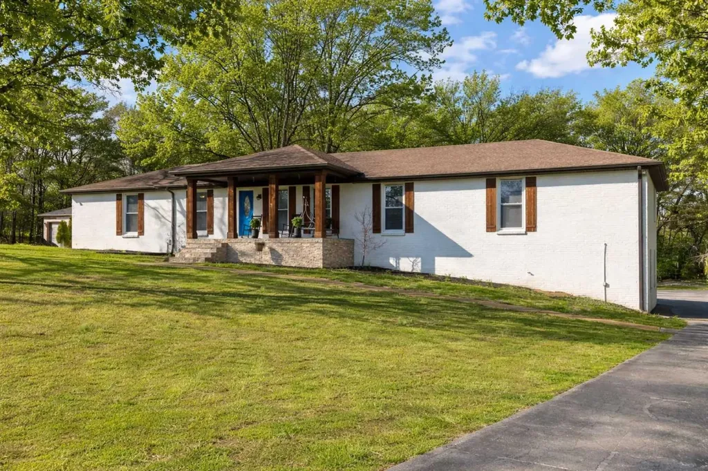 1707 Cook Drive Lebanon TN 37087