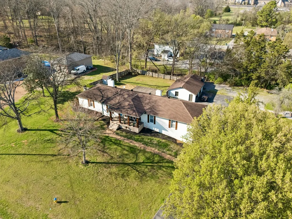 1707 Cook Drive Lebanon TN 37087