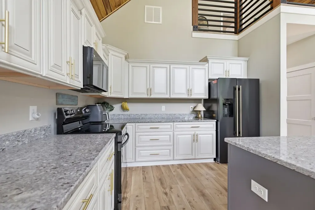 672 Sullivan Bend Road Elmwood TN 38560