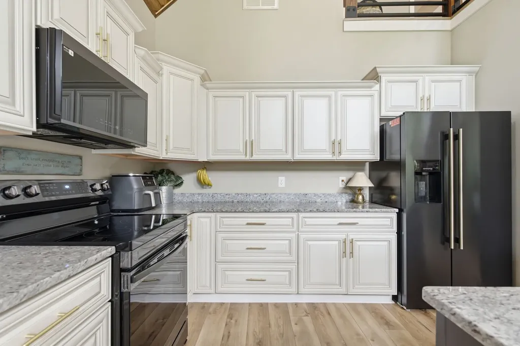 672 Sullivan Bend Road Elmwood TN 38560
