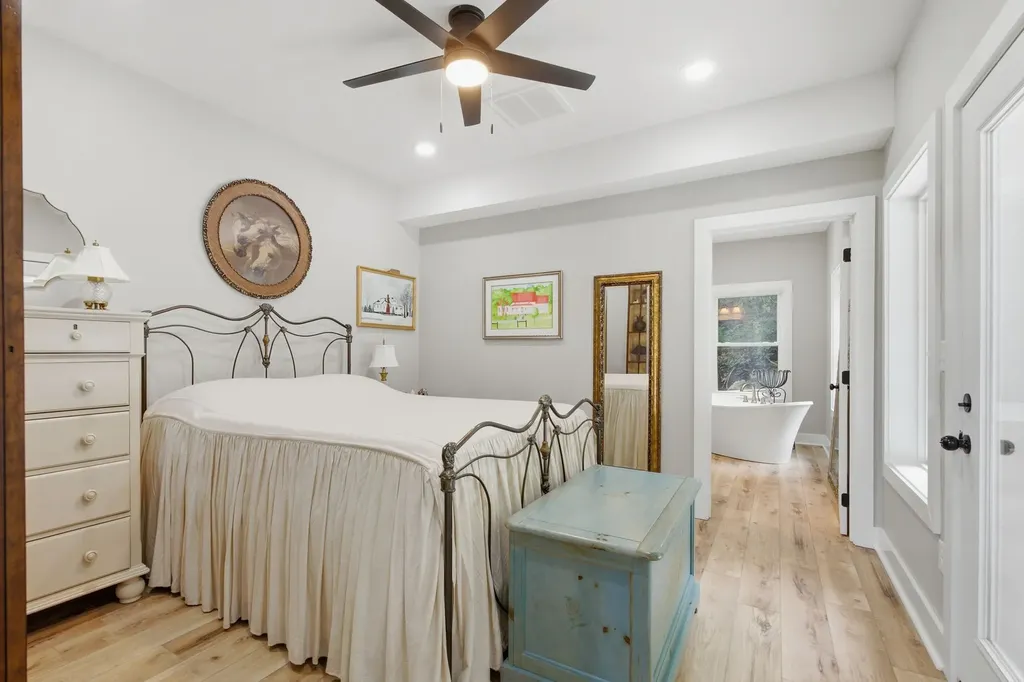 672 Sullivan Bend Road Elmwood TN 38560