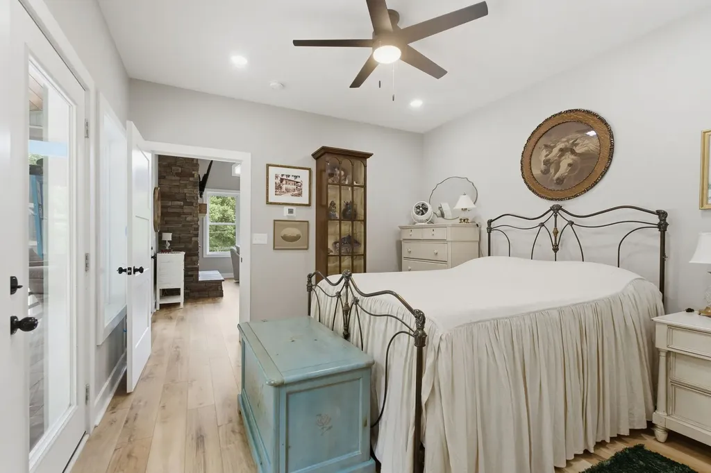 672 Sullivan Bend Road Elmwood TN 38560
