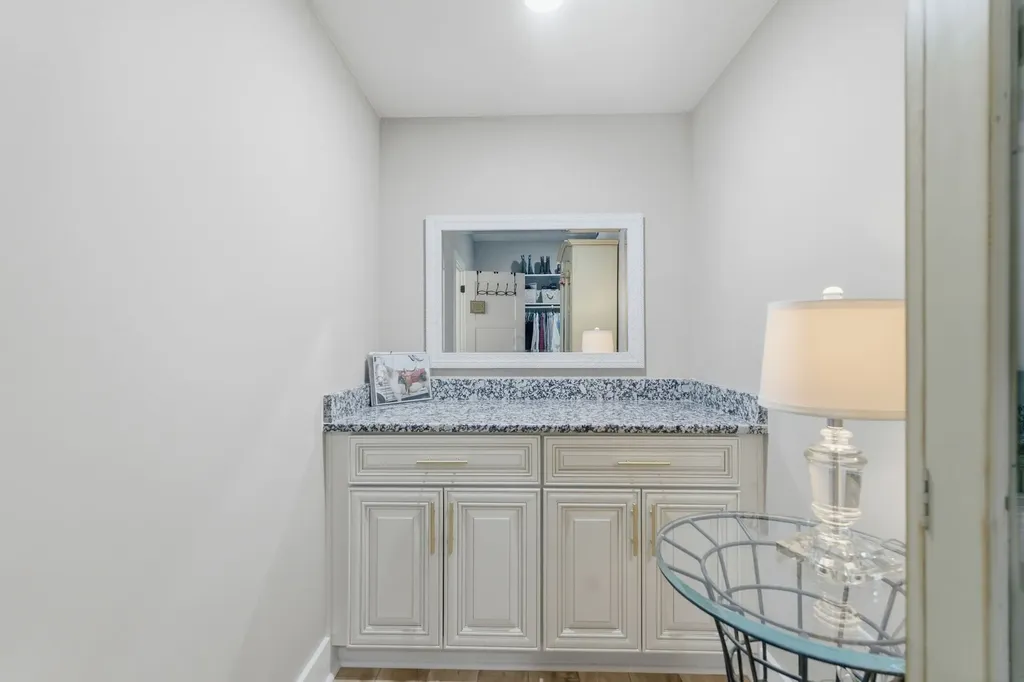 672 Sullivan Bend Road Elmwood TN 38560