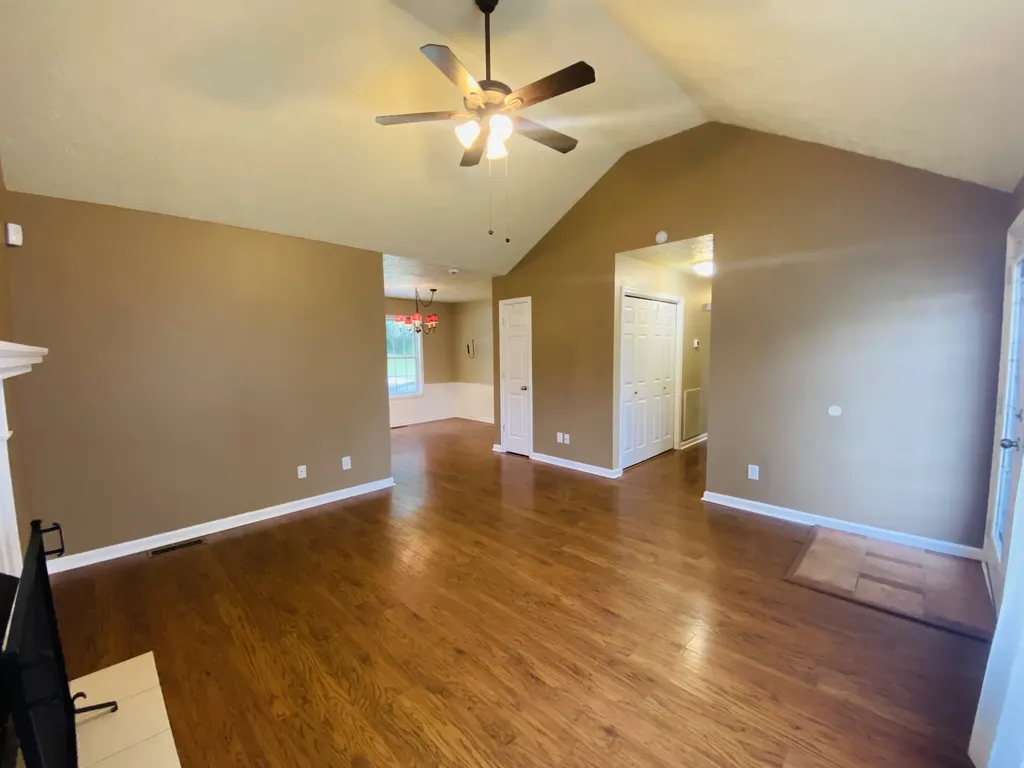 2754 Applemill Court Clarksville TN 37040