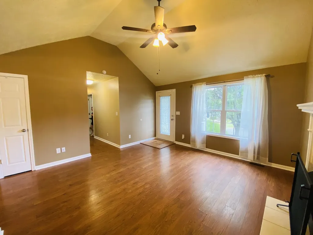 2754 Applemill Court Clarksville TN 37040