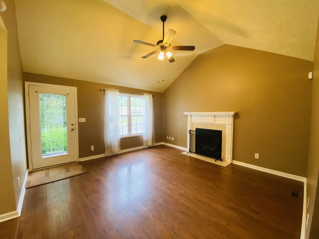 2754 Applemill Court Clarksville TN 37040