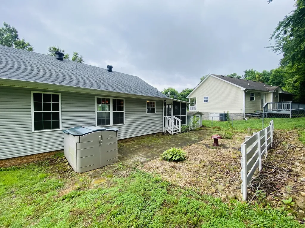 2754 Applemill Court Clarksville TN 37040