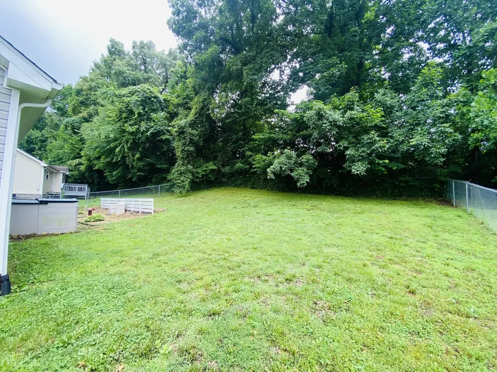 2754 Applemill Court Clarksville TN 37040