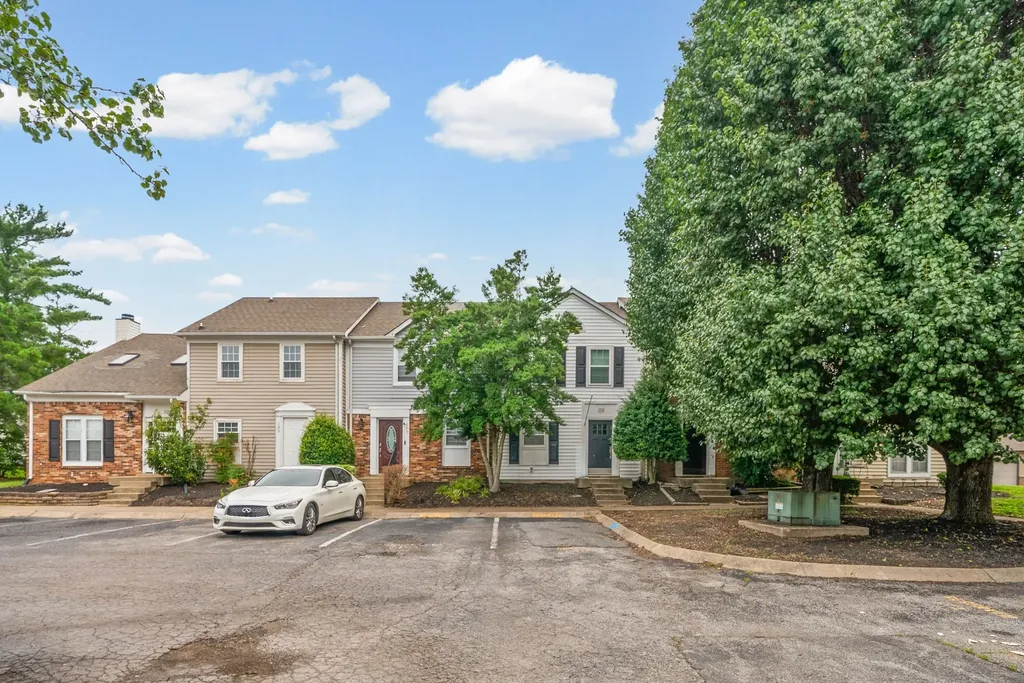 105 Greenland Court Clarksville TN 37042
