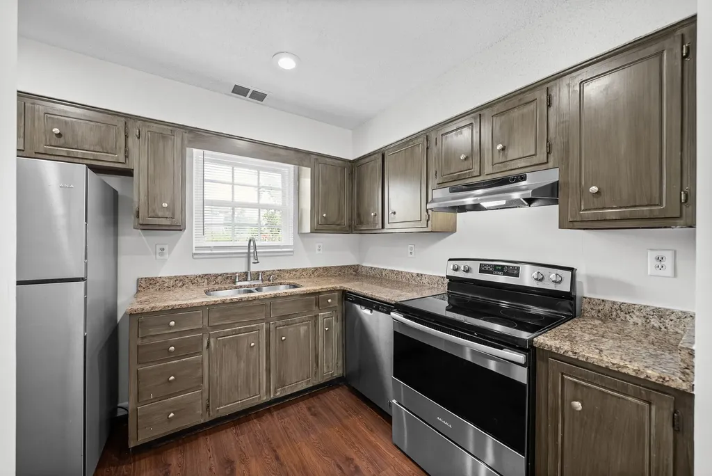 105 Greenland Court Clarksville TN 37042