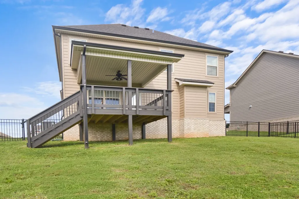 393 Frontier Drive Clarksville TN 37043