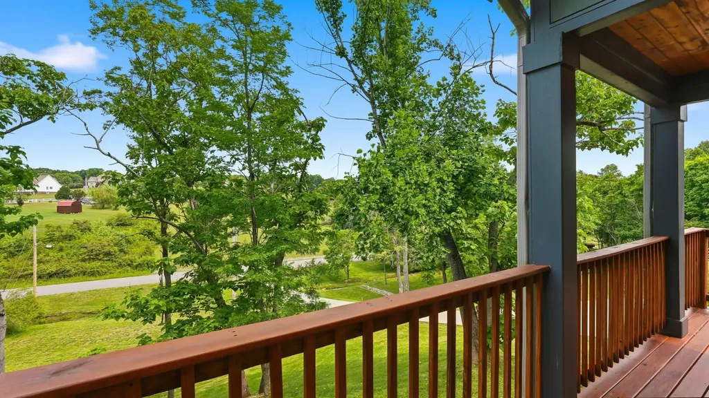 157 Lena Loop Burns TN 37029