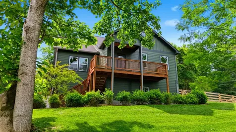 157 Lena Loop Burns TN 37029