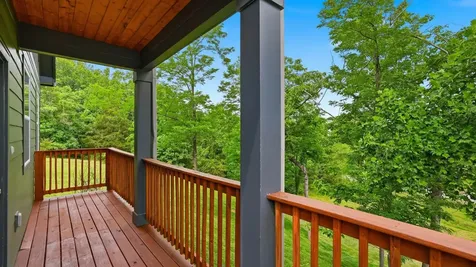 157 Lena Loop Burns TN 37029