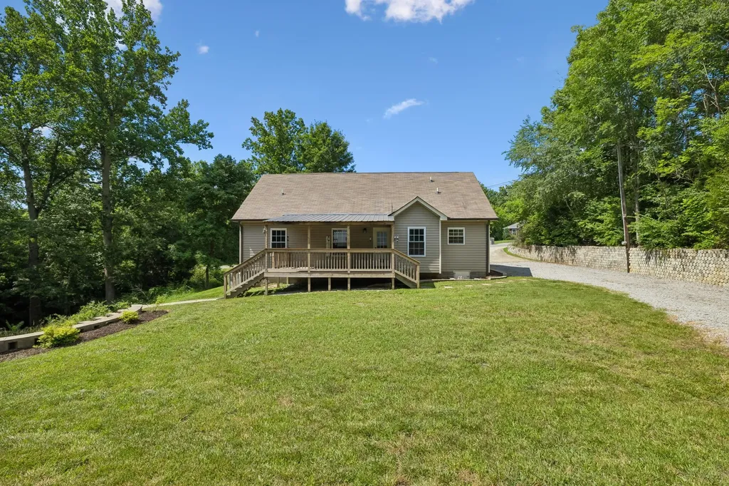 1179 Abernathy Road Ashland City TN 37015