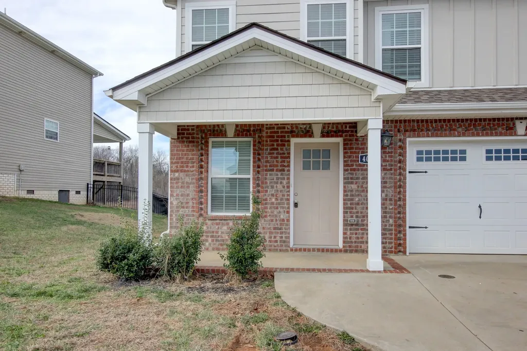 4010 Fort Sumter Drive Clarksville TN 37042