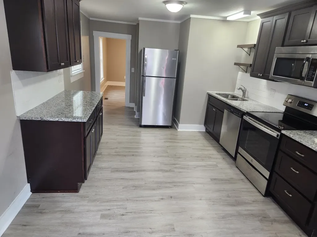 1306 W Lincoln Street Tullahoma TN 37388