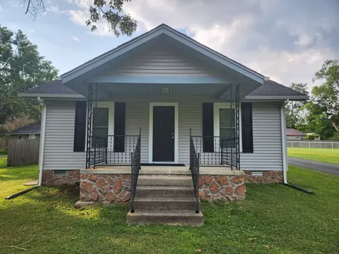 1306 W Lincoln Street Tullahoma TN 37388