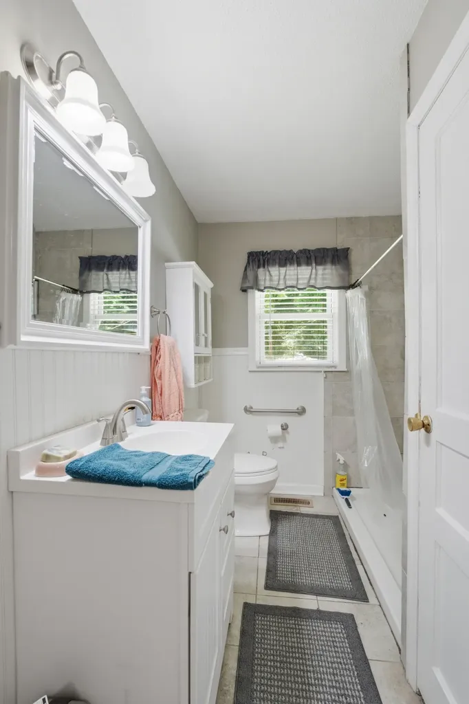 1821 Little Marrowbone Road Ashland City TN 37015