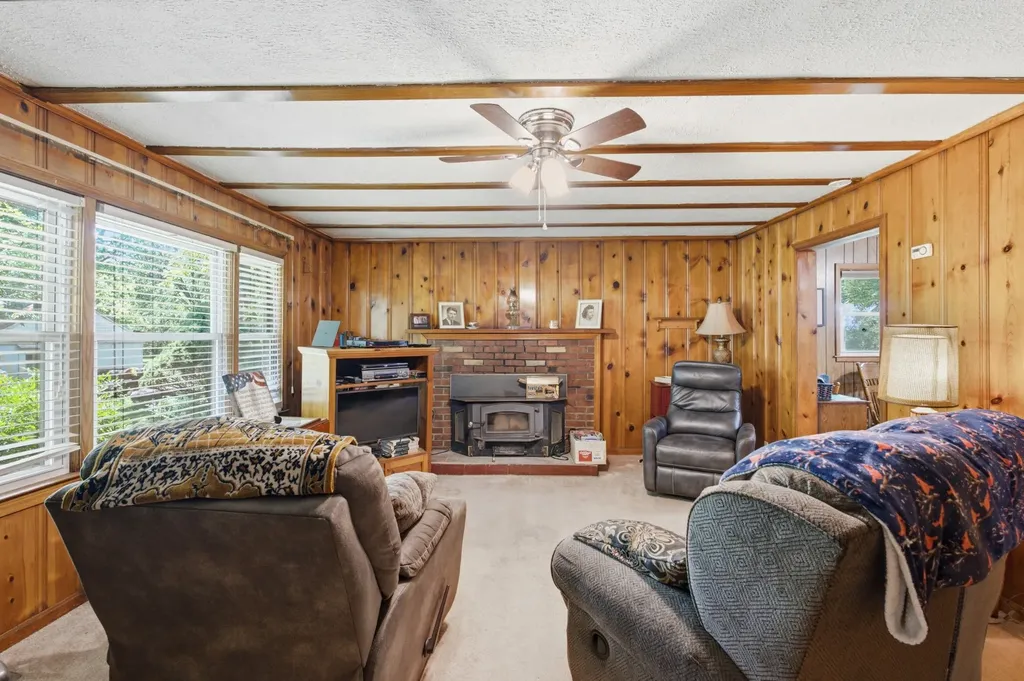 1821 Little Marrowbone Road Ashland City TN 37015