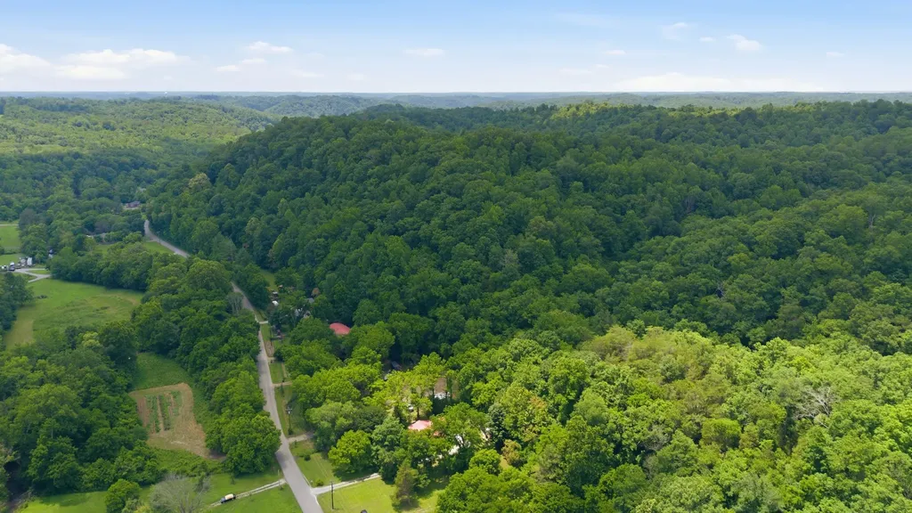 1821 Little Marrowbone Road Ashland City TN 37015