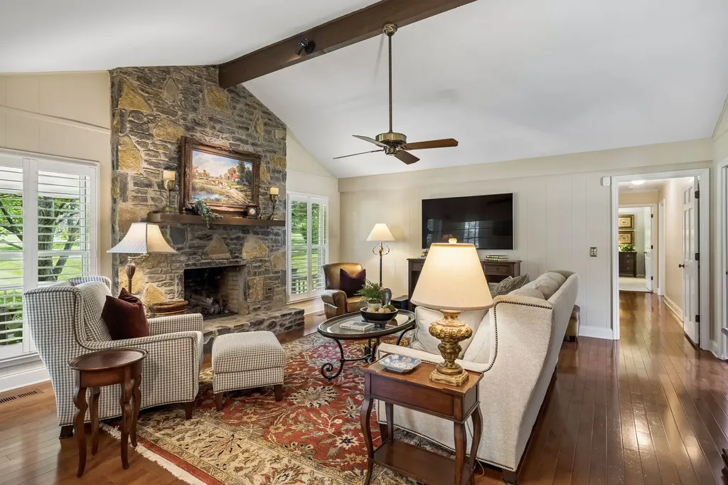 8136 Moores Lane Brentwood TN 37027
