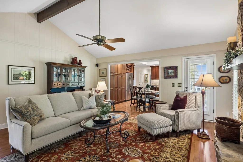 8136 Moores Lane Brentwood TN 37027