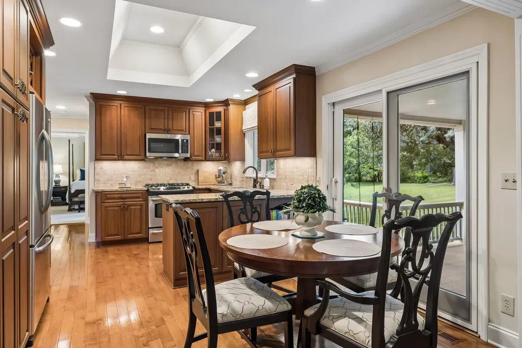 8136 Moores Lane Brentwood TN 37027