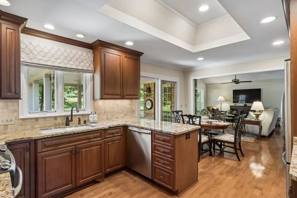 8136 Moores Lane Brentwood TN 37027