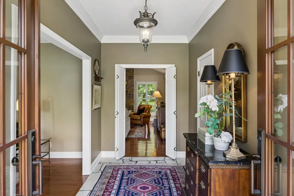8136 Moores Lane Brentwood TN 37027