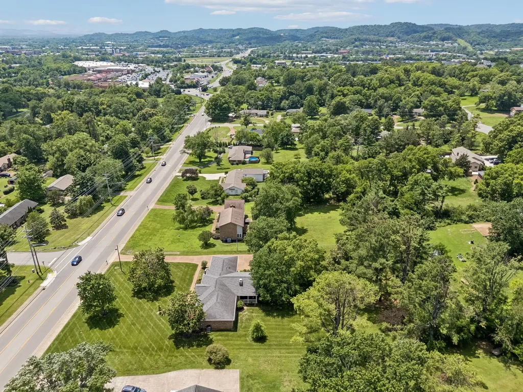 8136 Moores Lane Brentwood TN 37027