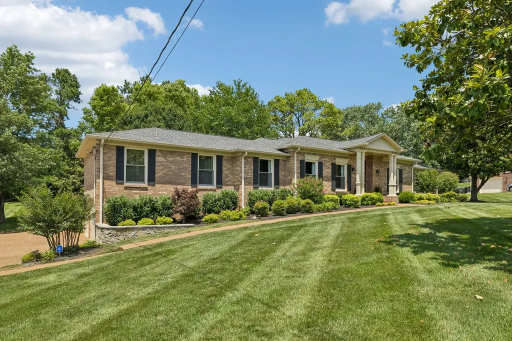 8136 Moores Lane Brentwood TN 37027