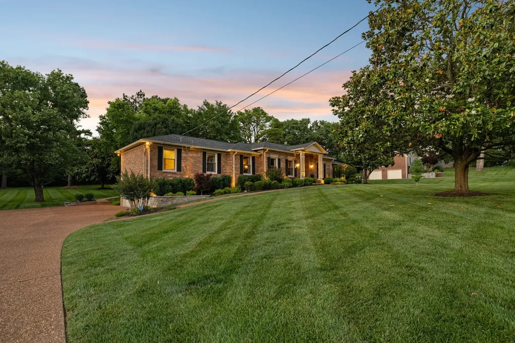8136 Moores Lane Brentwood TN 37027
