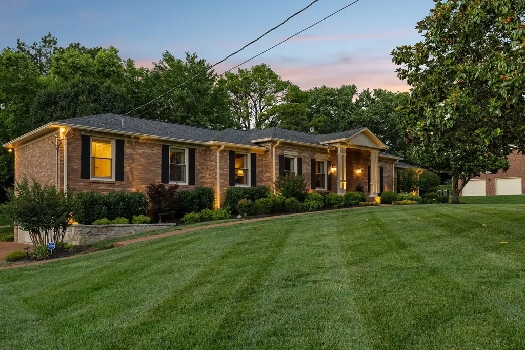 8136 Moores Lane Brentwood TN 37027