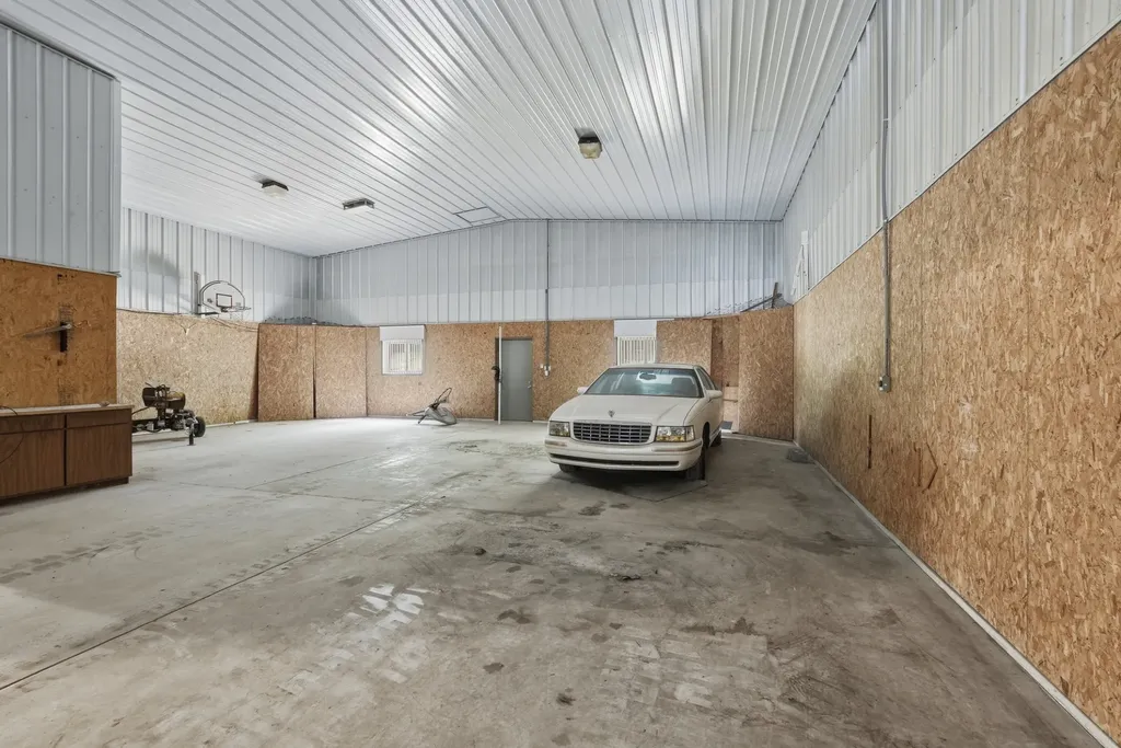 1639 Eucalyptus Drive Byrdstown TN 38549