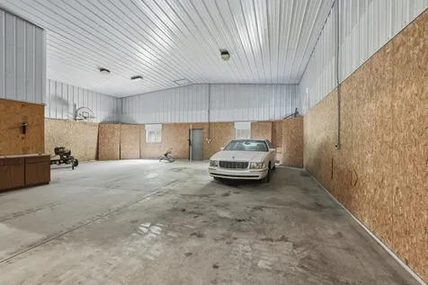 1639 Eucalyptus Drive Byrdstown TN 38549